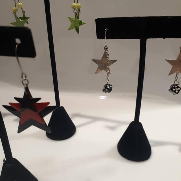 4 Set of Star Dangle Earrings - Picture 3 of 3